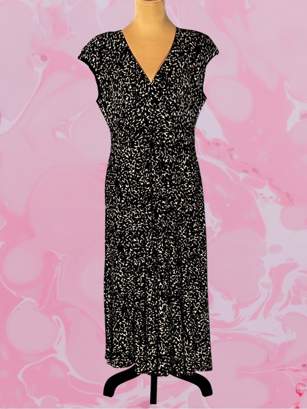 Jones New York Black & White V-Neck Cap-Sleeve Maxi Dress